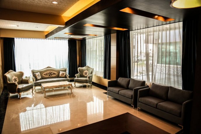 Blue Sky Residence Airport