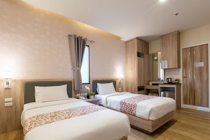 Leela Orchid Hotel