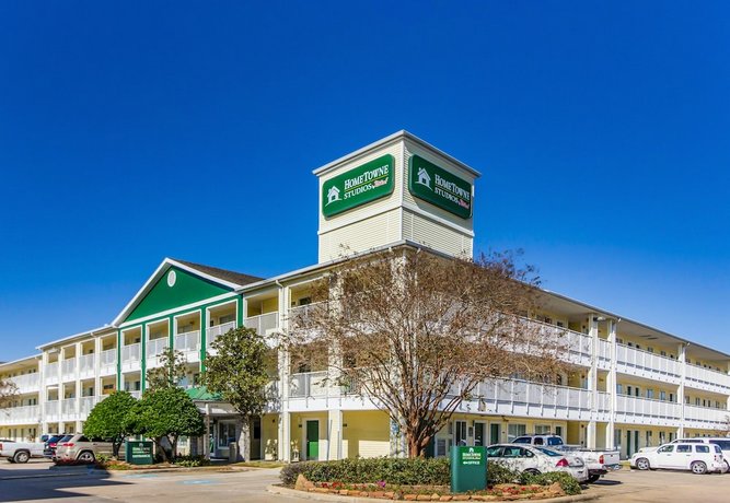 HomeTowne Studios Houston West Oaks