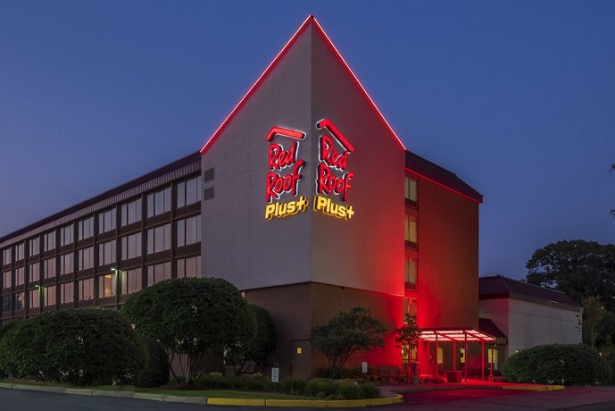 Red Roof Inn Plus Boston - Woburn