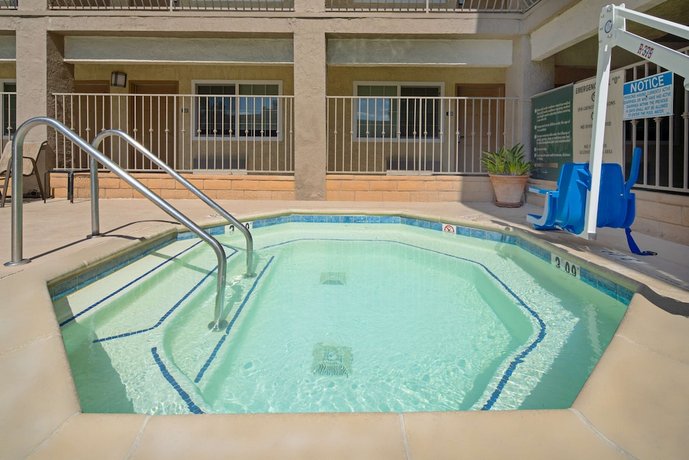 Best Western San Diego Miramar Hotel
