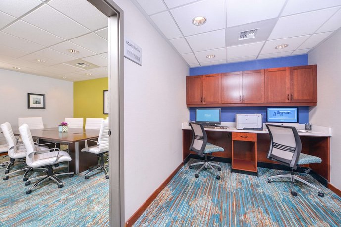 Hampton Inn Seattle Airport