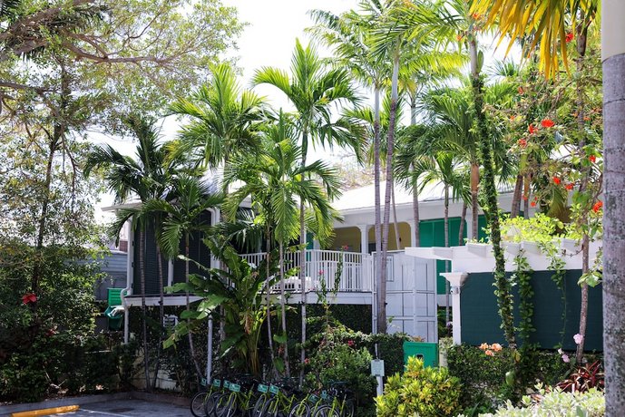 Almond Tree Inn