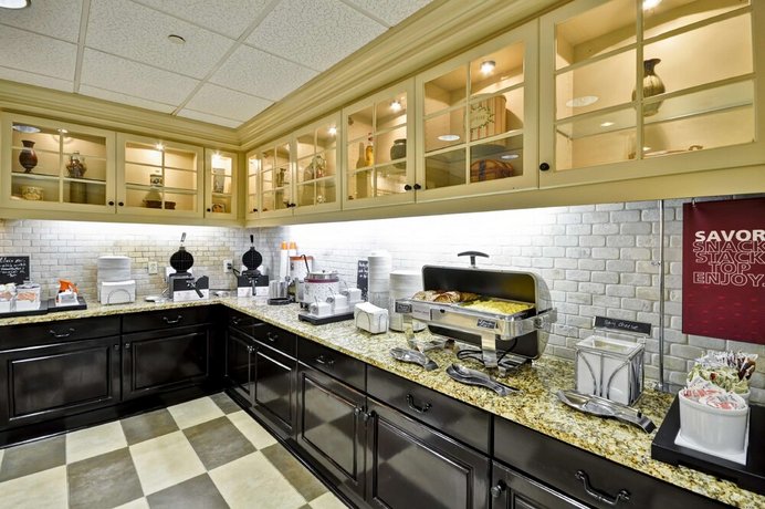 Hampton Inn & Suites Memphis-Shady Grove