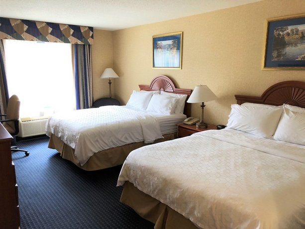 Holiday Inn Express Syracuse Airport