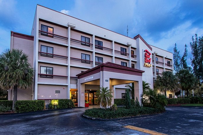 Red Roof Inn PLUS+ Miami Airport