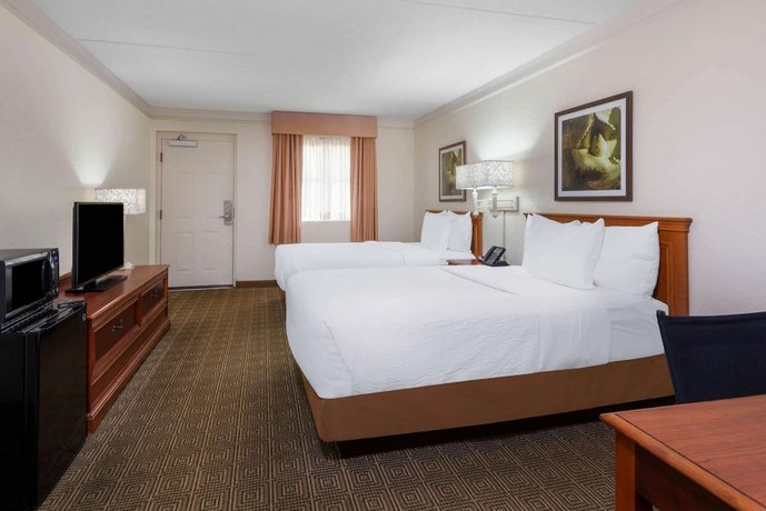 La Quinta Inn Deerfield Beach I-95 at Hillsboro East