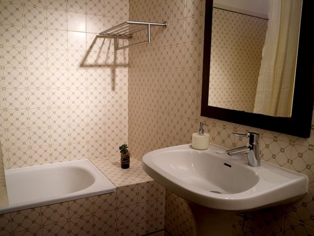 Via Dona Ana Apartment