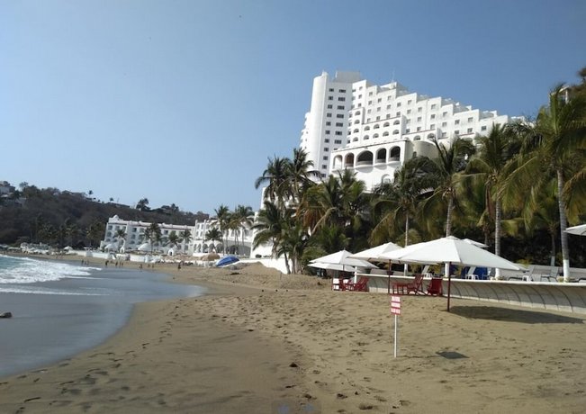 Sierra All Inclusive at Tesoro Manzanillo