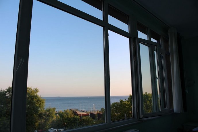 Happy Suite Boutique Hotel