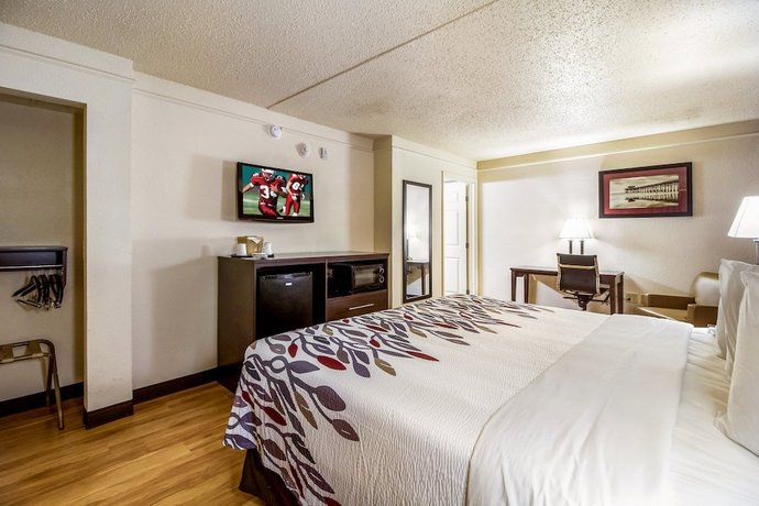 Red Roof Inn Houston East