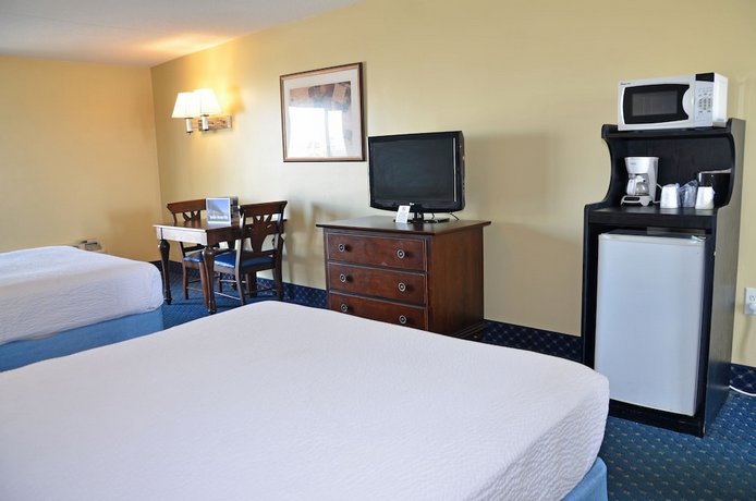 Coastal Palms Inn and Suites
