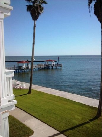 Lighthouse Inn at Aransas Pass