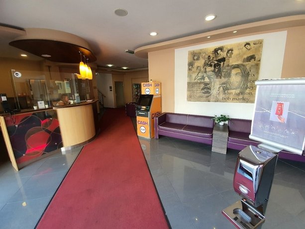 Arion Airport Hotel