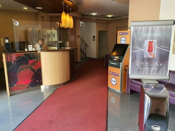 Arion Airport Hotel