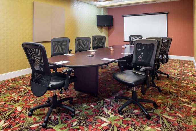 Hampton Inn & Suites Charlotte Arrowood
