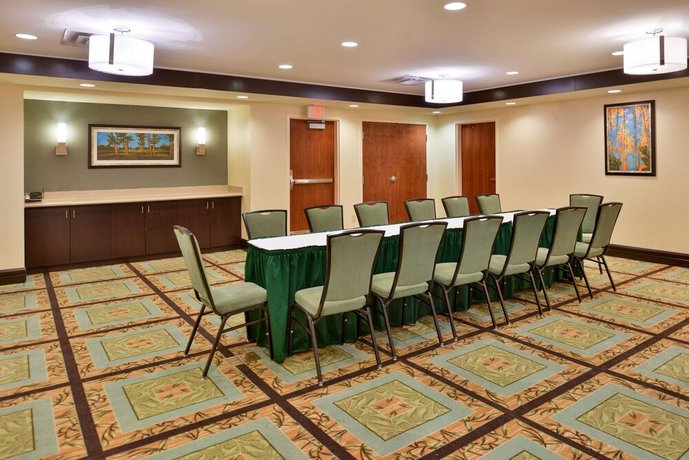 Hampton Inn & Suites Fort Belvoir Alexandria South