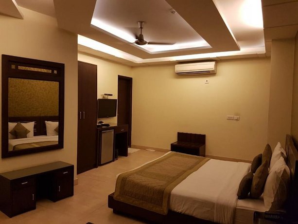 Airport Hotel Le Seasons New Delhi