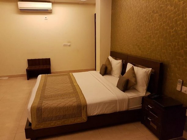 Airport Hotel Le Seasons New Delhi