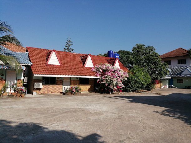 Kanjana Resort