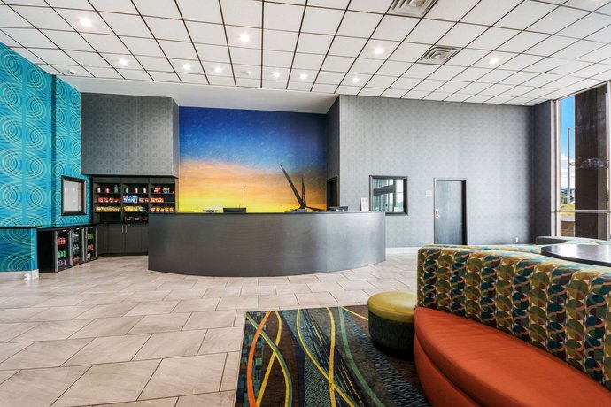 Clarion Inn & Suites Convention Center Near Bricktown