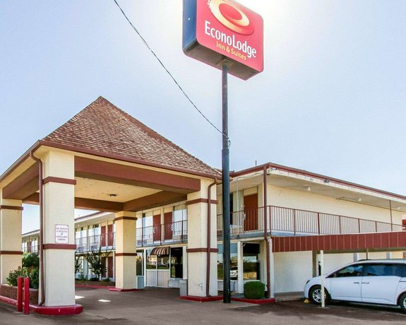 Econo Lodge Inn & Suites Near Bricktown