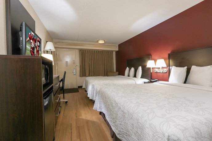 Red Roof Inn PLUS+ Pittsburgh South Airport