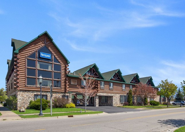 Rodeway Inn & Suites Mackinaw City - Bridgeview