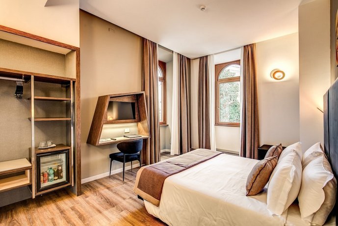 Al Manthia Hotel