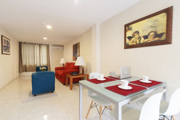 Hotel y Suites Nader