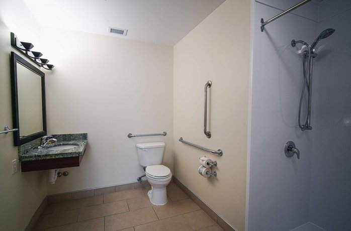 Best Western Plus Chocolate Lake Hotel - Halifax