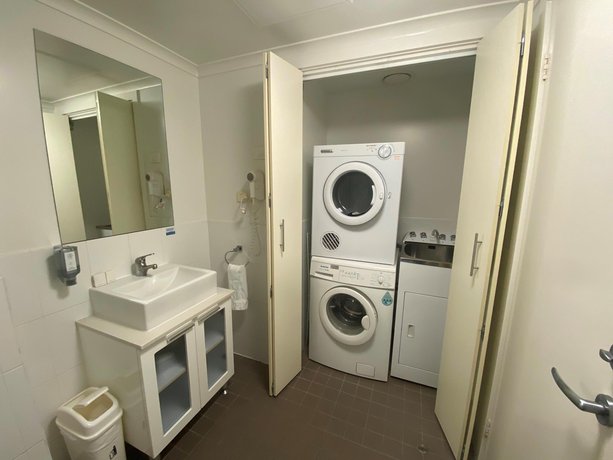 Pacific Suites Canberra
