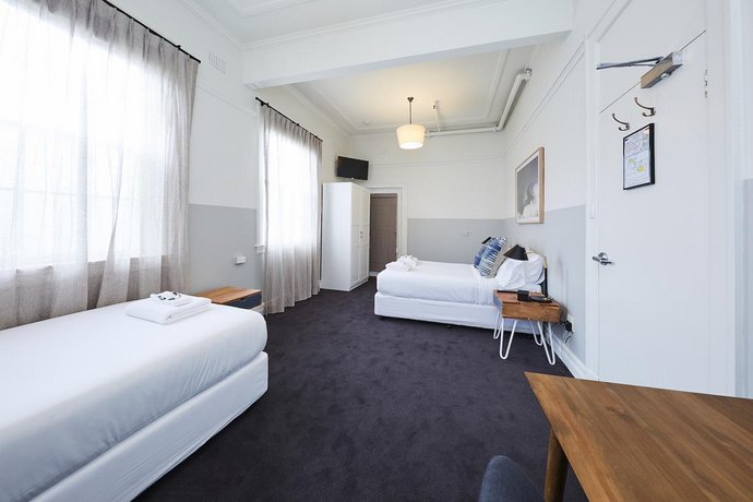 Bridgeview Hotel Willoughby