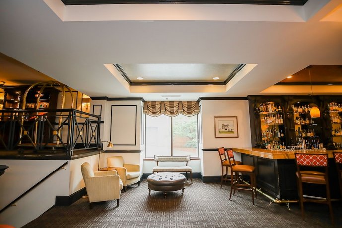 Dunhill Hotel