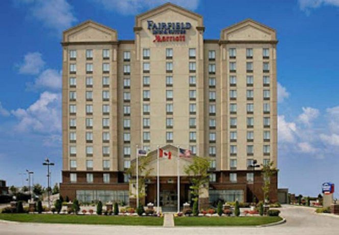 Fairfield Inn & Suites by Marriott Toronto Airport Pearson Airport Canada thumbnail