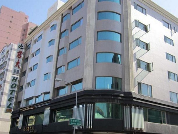 Esquire Hotel