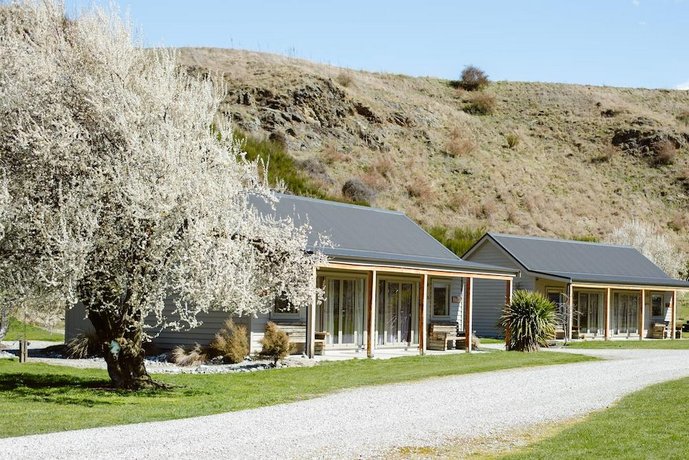 Kinross Cottages Boutique Vineyard Hotel