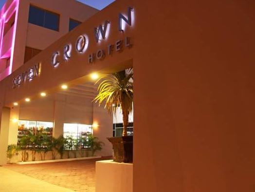 Seven Crown Express & Suites