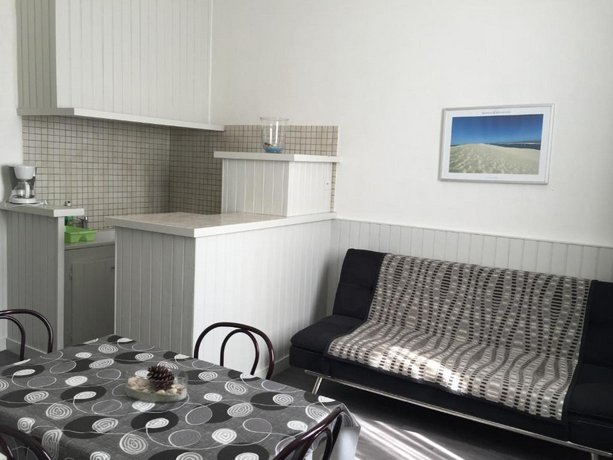 Hotel-Residence Le Grillon