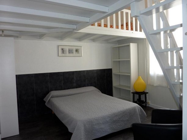 Hotel-Residence Le Grillon