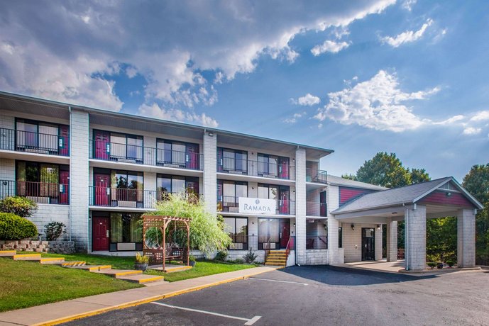 Branson Yellow Rose Inn and Suites