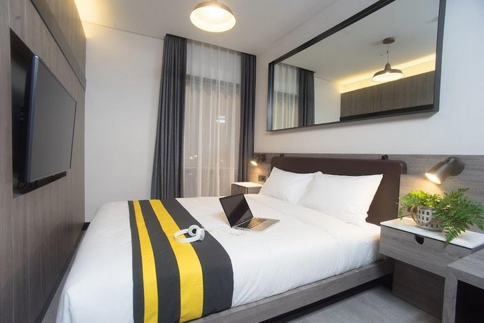 Rooms Inc Hotel Pemuda 홀리 로사리 커시드럴 Indonesia thumbnail