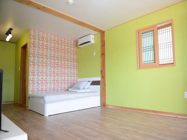 Seonamsan Hanok Pension
