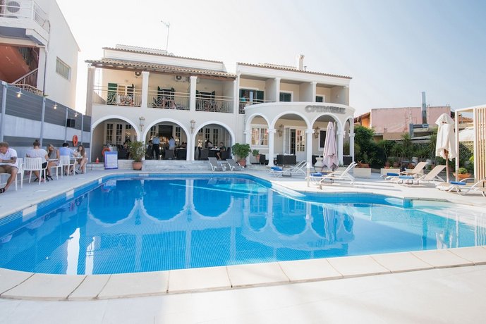 Opera Blue Hotel