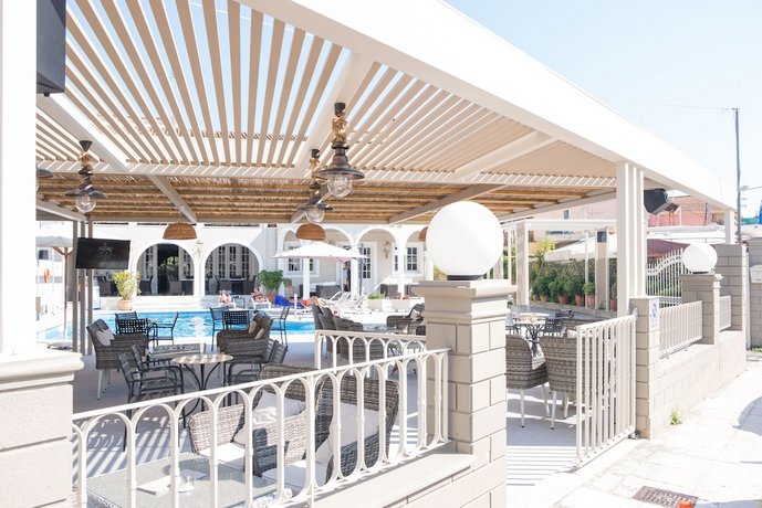 Opera Blue Hotel