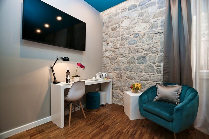 Riva Luxury Rooms