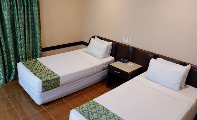 Holiday Spa Hotel
