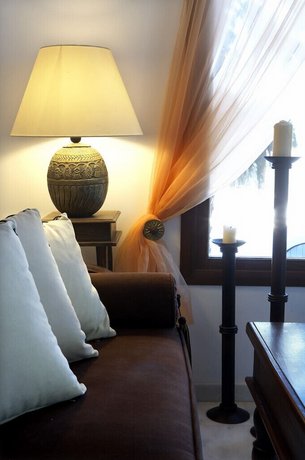 Meltemi Excelsior Suites