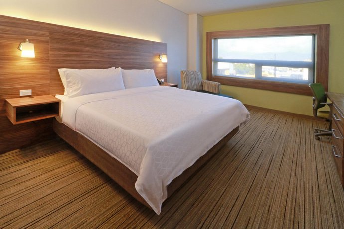 Holiday Inn Express & Suites - Ensenada Centro