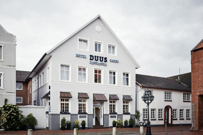 Duus Hotel Wyk auf Fohr 스피드보트 하버 Germany thumbnail